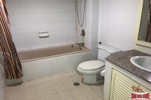 3 Bed, 3 Bath, ApartmentFor Sale, Asok, Bangkok 3 Bed, 3 Bath, ApartmentFor Sale, Asok, Bangkok