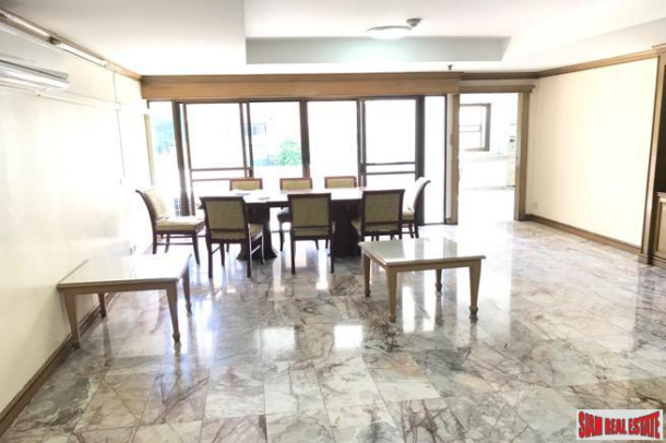 3 Bed, 3 Bath, ApartmentFor Sale, Asok, Bangkok 3 Bed, 3 Bath, ApartmentFor Sale, Asok, Bangkok