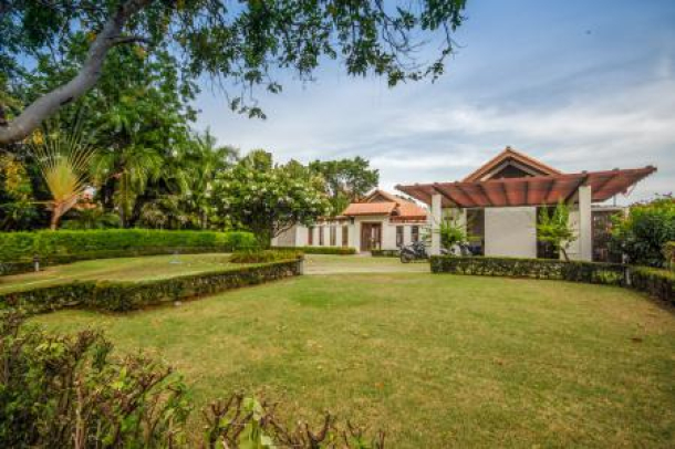 5 Bed, 5 Bath, HouseFor Sale, North - Hua Hin, Prachuap Khiri Khan