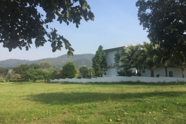 4 Bed, 4 Bath, HouseFor Sale, North - Hua Hin, Prachuap Khiri Khan