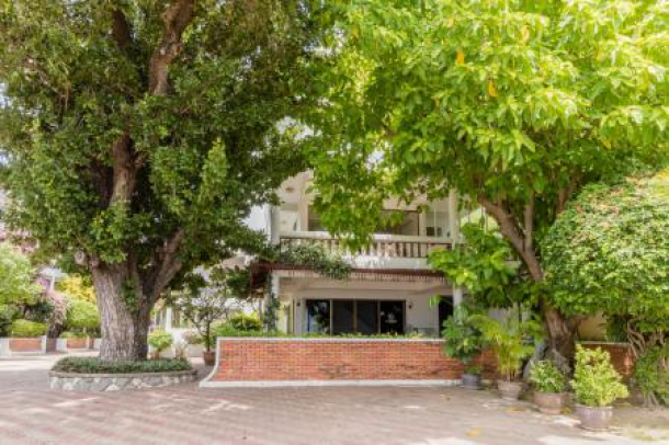 4 Bed, 3 Bath, HouseFor Sale, Central - Hua Hin, Prachuap Khiri Khan