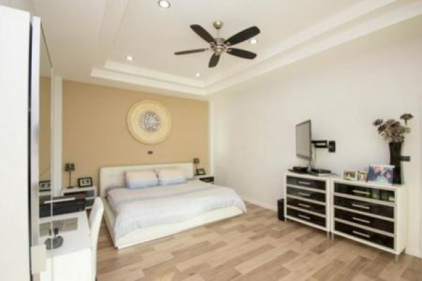 4 Bed, 4 Bath, HouseFor Sale, West - Hua Hin, Prachuap Khiri Khan