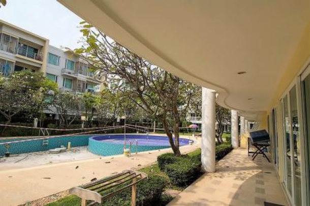 2 Bed, 2 Bath, ApartmentFor Sale, South - Hua Hin, Prachuap Khiri Khan