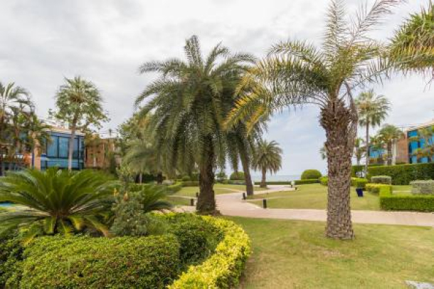 2 Bed, 2 Bath, ApartmentFor Sale, South - Hua Hin, Prachuap Khiri Khan