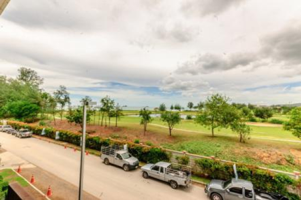 2 Bed, 2 Bath, ApartmentFor Sale, South - Hua Hin, Prachuap Khiri Khan