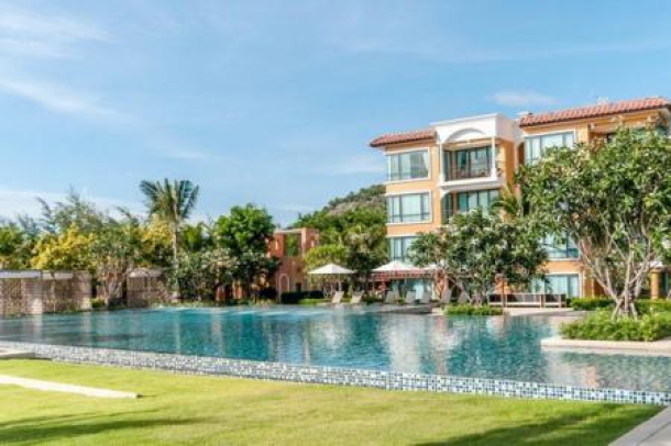 3 Bed, 2 Bath, ApartmentFor Sale, South - Hua Hin, Prachuap Khiri Khan