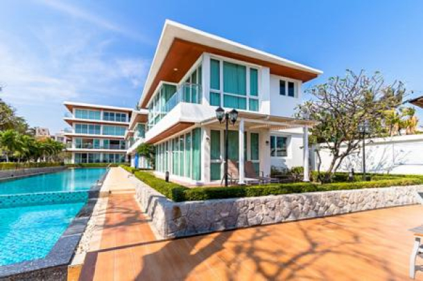 2 Bed, 2 Bath, ApartmentFor Sale, South - Hua Hin, Prachuap Khiri Khan