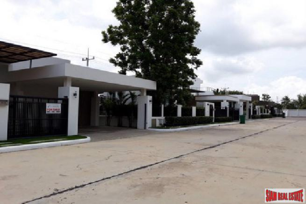 3 Bed, 4 Bath, HouseFor Sale, Na Jomtien, Chonburi