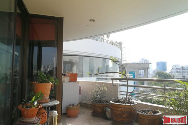 2 Bed, 3 Bath, ApartmentFor Sale, Silom, Bangkok