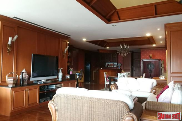 2 Bed, 3 Bath, ApartmentFor Sale, Silom, Bangkok