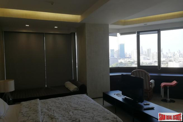 2 Bed, 3 Bath, ApartmentFor Sale, Silom, Bangkok
