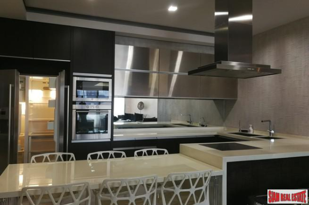 2 Bed, 3 Bath, ApartmentFor Sale, Silom, Bangkok