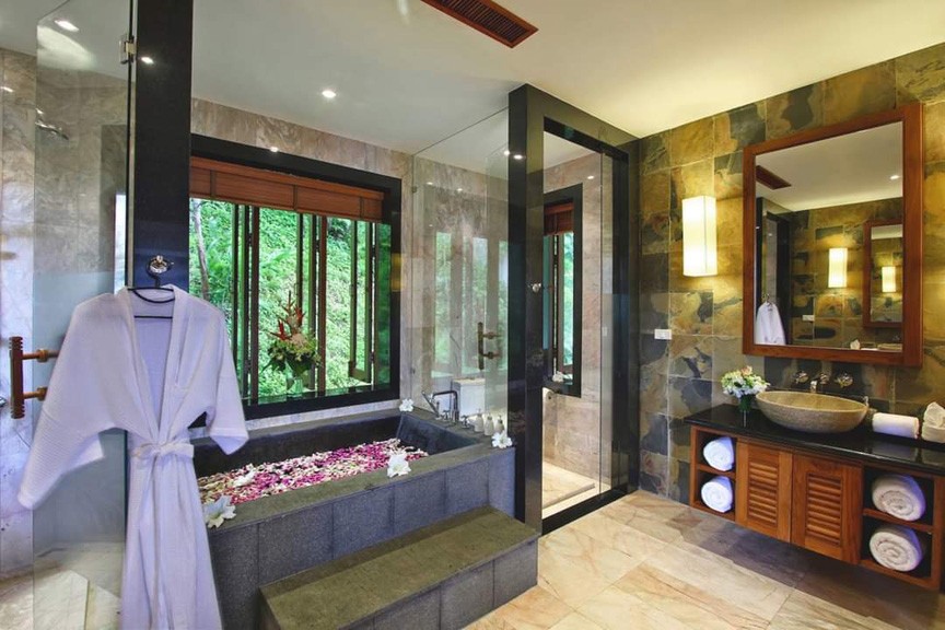 5 Bed, 8 Bath, HouseFor Sale, Surin Beach, Phuket 5 Bed, 8 Bath, HouseFor Sale, Surin Beach, Phuket