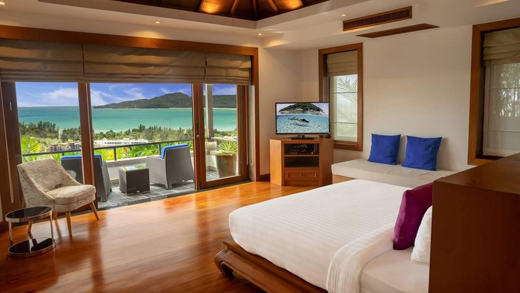 5 Bed, 8 Bath, HouseFor Sale, Surin Beach, Phuket 5 Bed, 8 Bath, HouseFor Sale, Surin Beach, Phuket