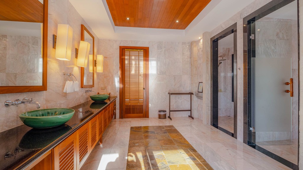 5 Bed, 8 Bath, HouseFor Sale, Surin Beach, Phuket 5 Bed, 8 Bath, HouseFor Sale, Surin Beach, Phuket