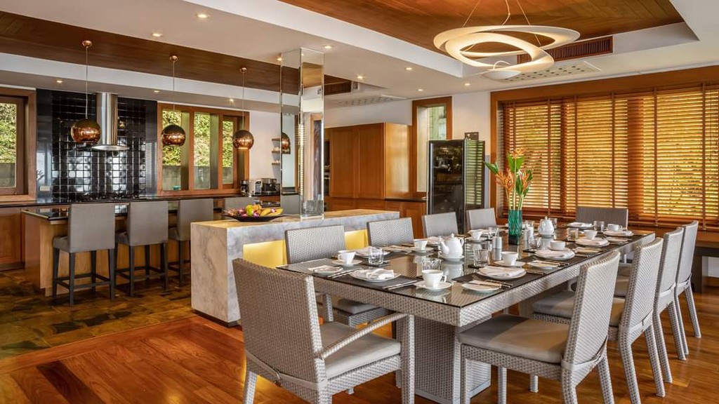 5 Bed, 8 Bath, HouseFor Sale, Surin Beach, Phuket 5 Bed, 8 Bath, HouseFor Sale, Surin Beach, Phuket