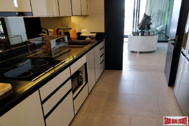 3 Bed, 3 Bath, ApartmentFor Sale, Silom, Bangkok