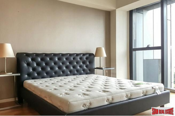 3 Bed, 2 Bath, ApartmentFor Sale, Silom, Bangkok