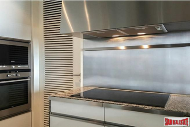 3 Bed, 2 Bath, ApartmentFor Sale, Silom, Bangkok