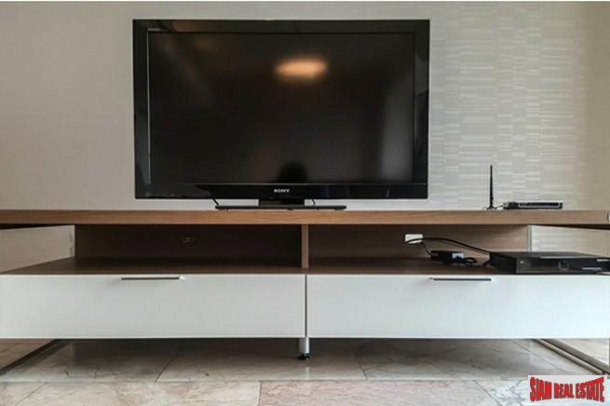 3 Bed, 2 Bath, ApartmentFor Sale, Silom, Bangkok