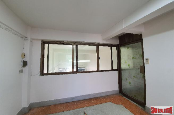 4 Bed, 4 Bath, HouseFor Sale, Phra Khanong, Bangkok 4 Bed, 4 Bath, HouseFor Sale, Phra Khanong, Bangkok