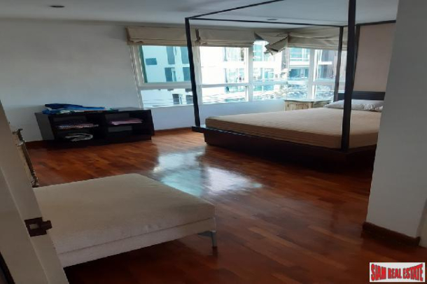 3 Bed, 2 Bath, ApartmentFor Sale, Nana, Bangkok
