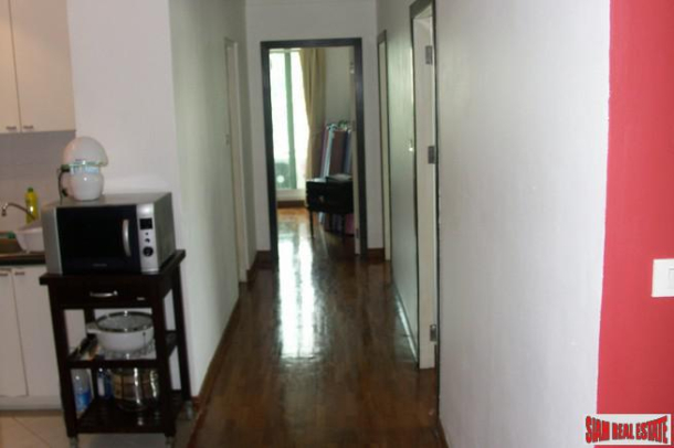 3 Bed, 2 Bath, ApartmentFor Sale, Nana, Bangkok