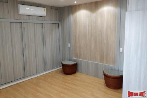 3 Bed, 3 Bath, ApartmentFor Sale, Phrom Phong, Bangkok