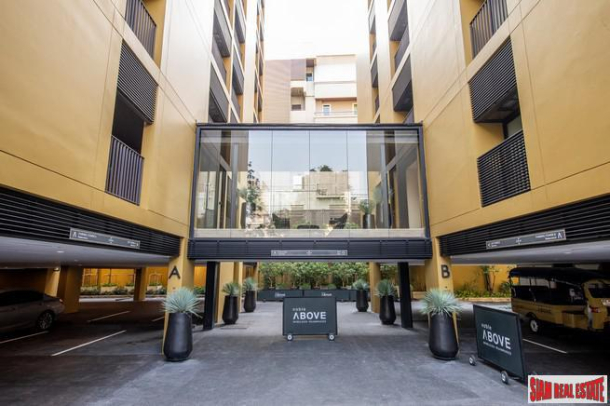 2 Bed, 2 Bath, ApartmentFor Sale, Chitlom, Bangkok