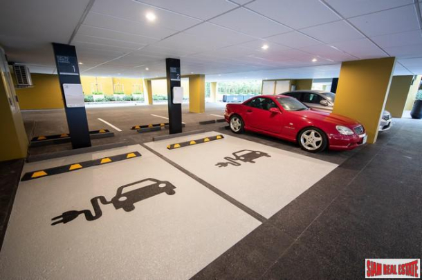 2 Bed, 2 Bath, ApartmentFor Sale, Chitlom, Bangkok