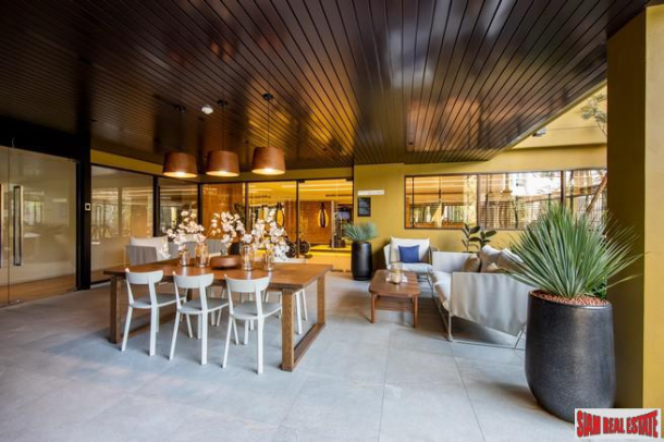 2 Bed, 2 Bath, ApartmentFor Sale, Chitlom, Bangkok