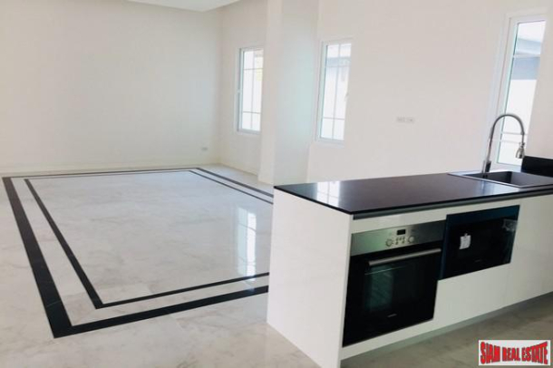 5 Bed, 5 Bath, HouseFor Sale, Ari, Bangkok