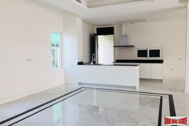 5 Bed, 5 Bath, HouseFor Sale, Ari, Bangkok
