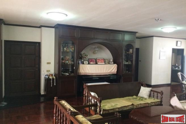 4 Bed, 3 Bath, HouseFor Sale, Asok, Bangkok