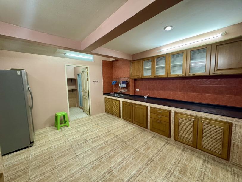 3 Bed, 3 Bath, HouseFor Sale, Phrom Phong, Bangkok