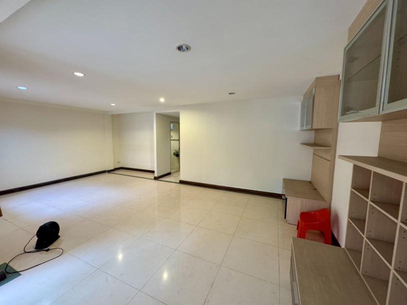 3 Bed, 3 Bath, HouseFor Sale, Phrom Phong, Bangkok
