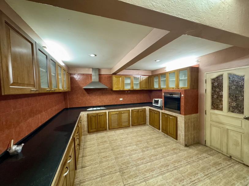 3 Bed, 3 Bath, HouseFor Sale, Phrom Phong, Bangkok