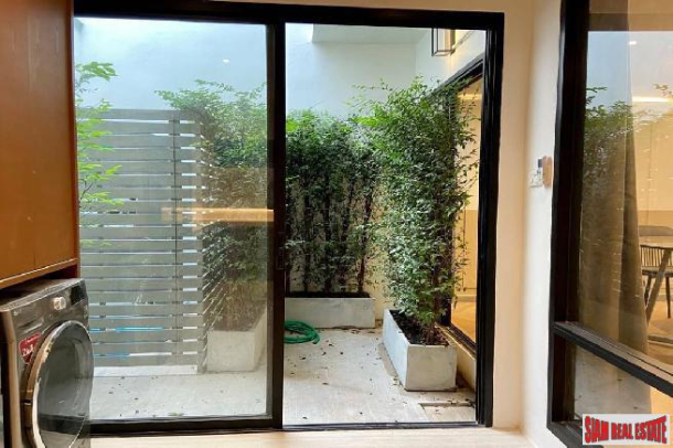 3 Bed, 3 Bath, HouseFor Sale, Phra Khanong, Bangkok