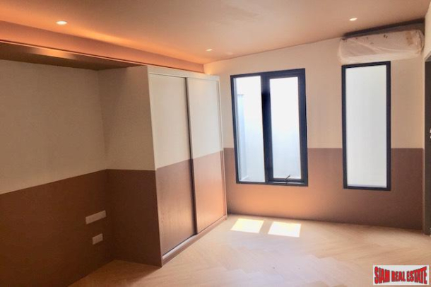 3 Bed, 3 Bath, HouseFor Sale, Phra Khanong, Bangkok