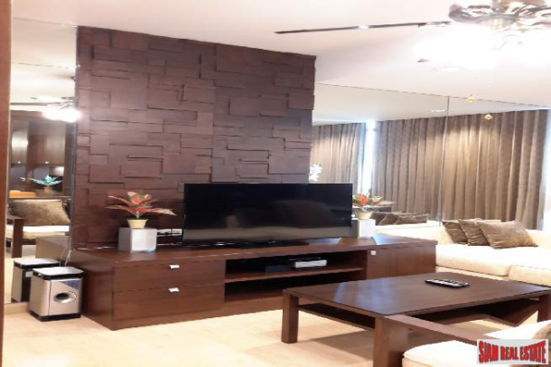 2 Bed, 2 Bath, ApartmentFor Sale, Silom, Bangkok