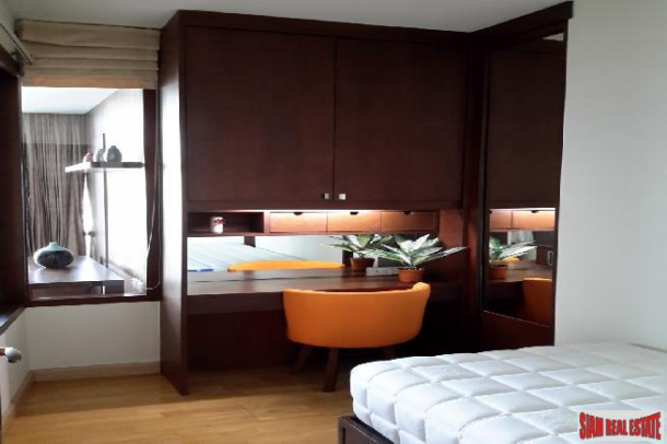 2 Bed, 2 Bath, ApartmentFor Sale, Silom, Bangkok