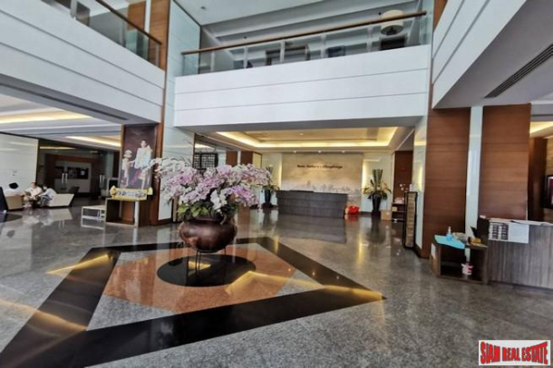 2 Bed, 2 Bath, ApartmentFor Sale, Silom, Bangkok