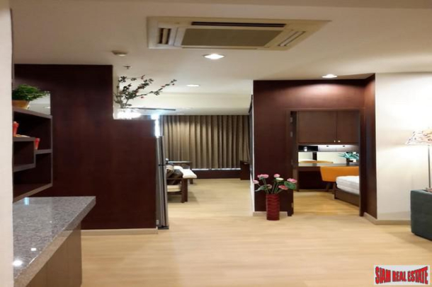 2 Bed, 2 Bath, ApartmentFor Sale, Silom, Bangkok