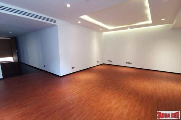 2 Bed, 2 Bath, ApartmentFor Sale, Ratchadamri, Bangkok