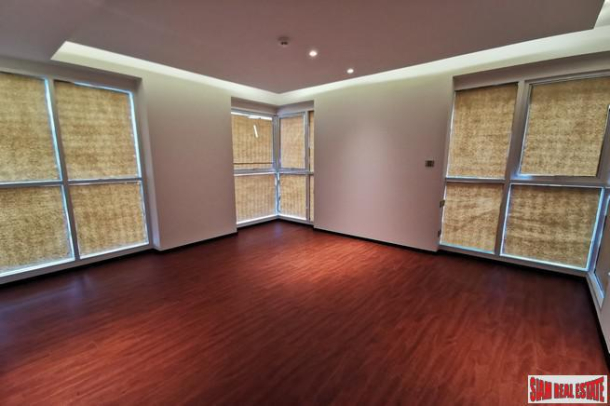 2 Bed, 2 Bath, ApartmentFor Sale, Ratchadamri, Bangkok