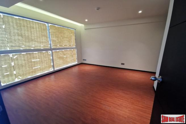 4 Bed, 5 Bath, ApartmentFor Sale, Ratchadamri, Bangkok