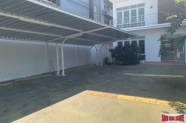 5 Bed, 5 Bath, HouseFor Sale, Ekkamai, Bangkok