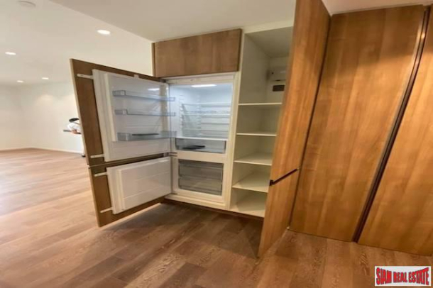 2 Bed, 2 Bath, ApartmentFor Sale, Asok, Bangkok