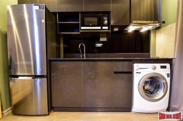 2 Bed, 2 Bath, ApartmentFor Sale, Asok, Bangkok