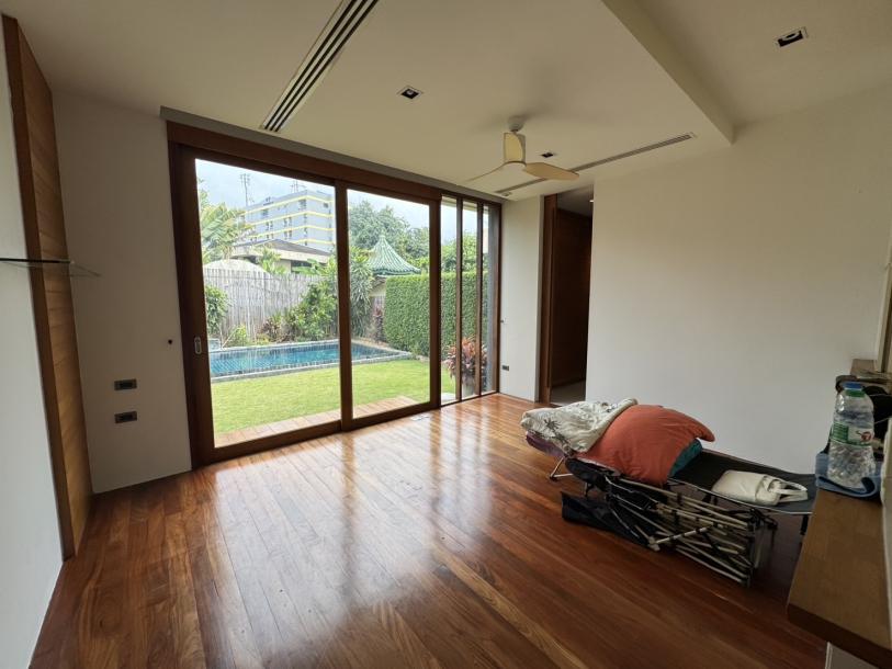 4 Bed, 6 Bath, HouseFor Sale, Phra Khanong, Bangkok